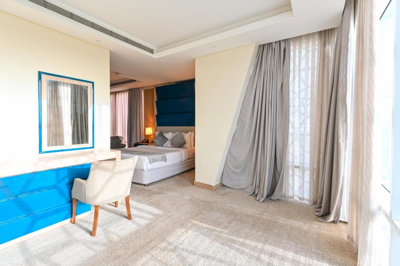 Al Mansour Suites Hotel Doha Eksteriør bilde