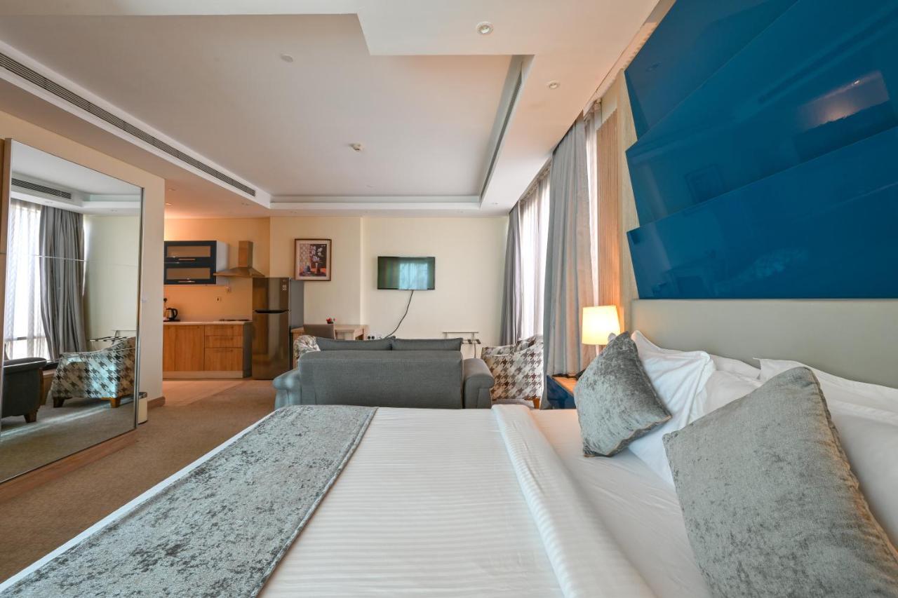 Al Mansour Suites Hotel Doha Eksteriør bilde