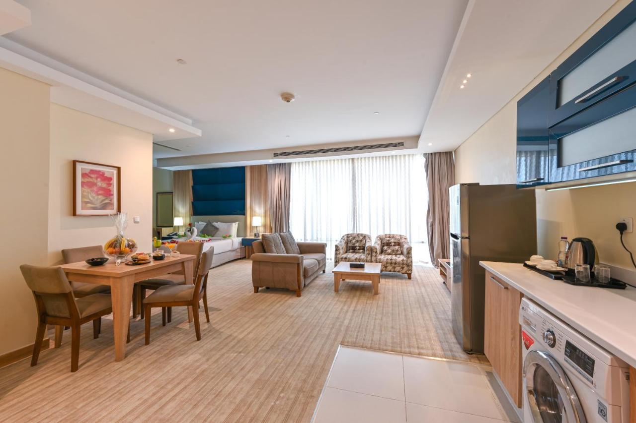 Al Mansour Suites Hotel Doha Eksteriør bilde