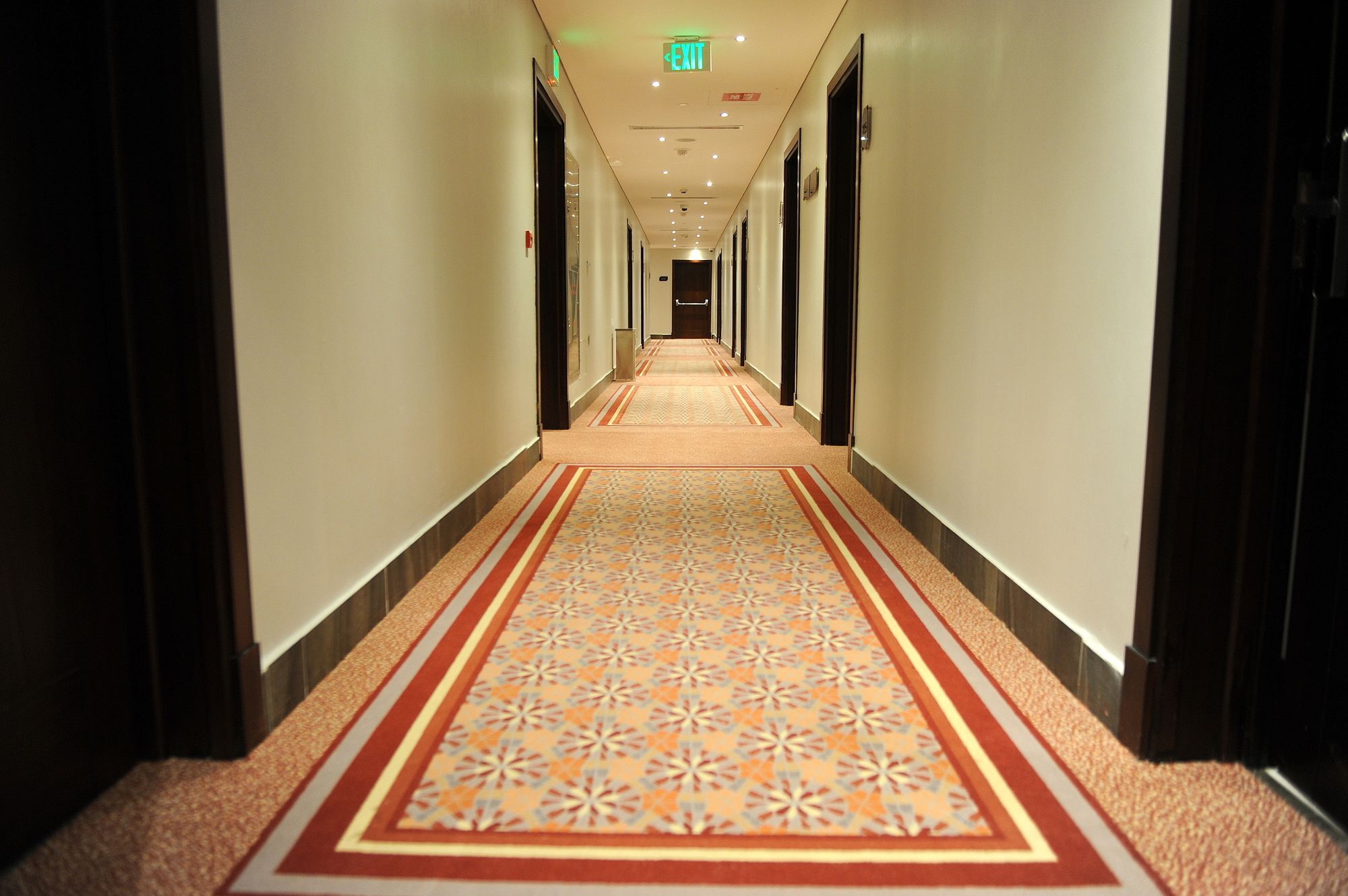 Al Mansour Suites Hotel Doha Eksteriør bilde